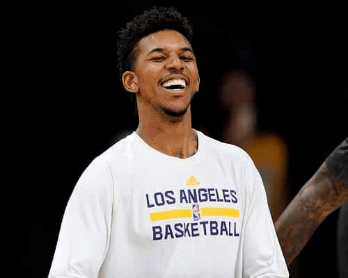 对马竞点球踢飞，莱万西甲生涯12次罚点已罚丢4次（莱万对阵马竞罚失点球，西甲生涯12次主罚已有4次失手）