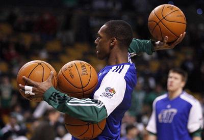 格纳布里：我在欧冠已经很久没进球了，很高兴今天打破进球荒（格纳布里：欧冠久未破门，今日终于进球，十分高兴）