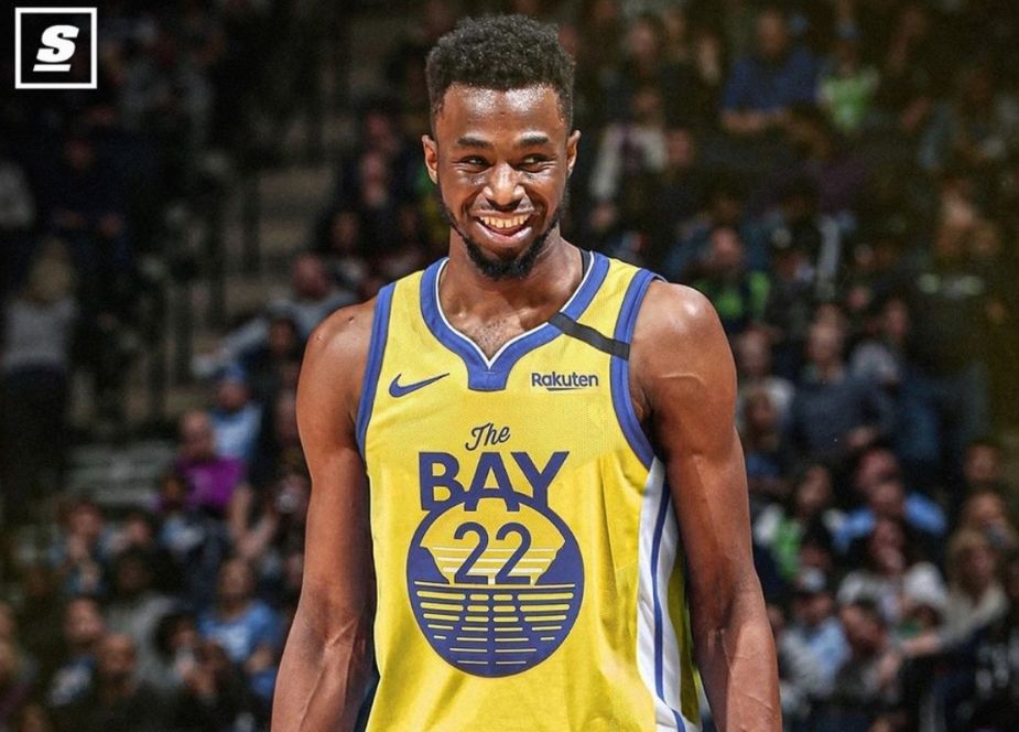 另一个半球的思念，奥斯卡晒出在家观看海港亚冠比赛照片（远隔半球仍心系海港，奥斯卡在家观战亚冠晒照）