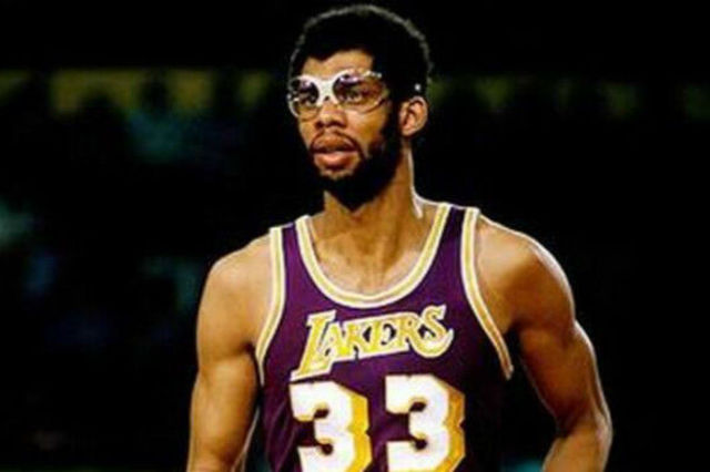 #梅西印度行# 如果看待梅西印度行引发的问题？我...（#梅西印度行# 如何解读梅西印度之行引发的争议？）