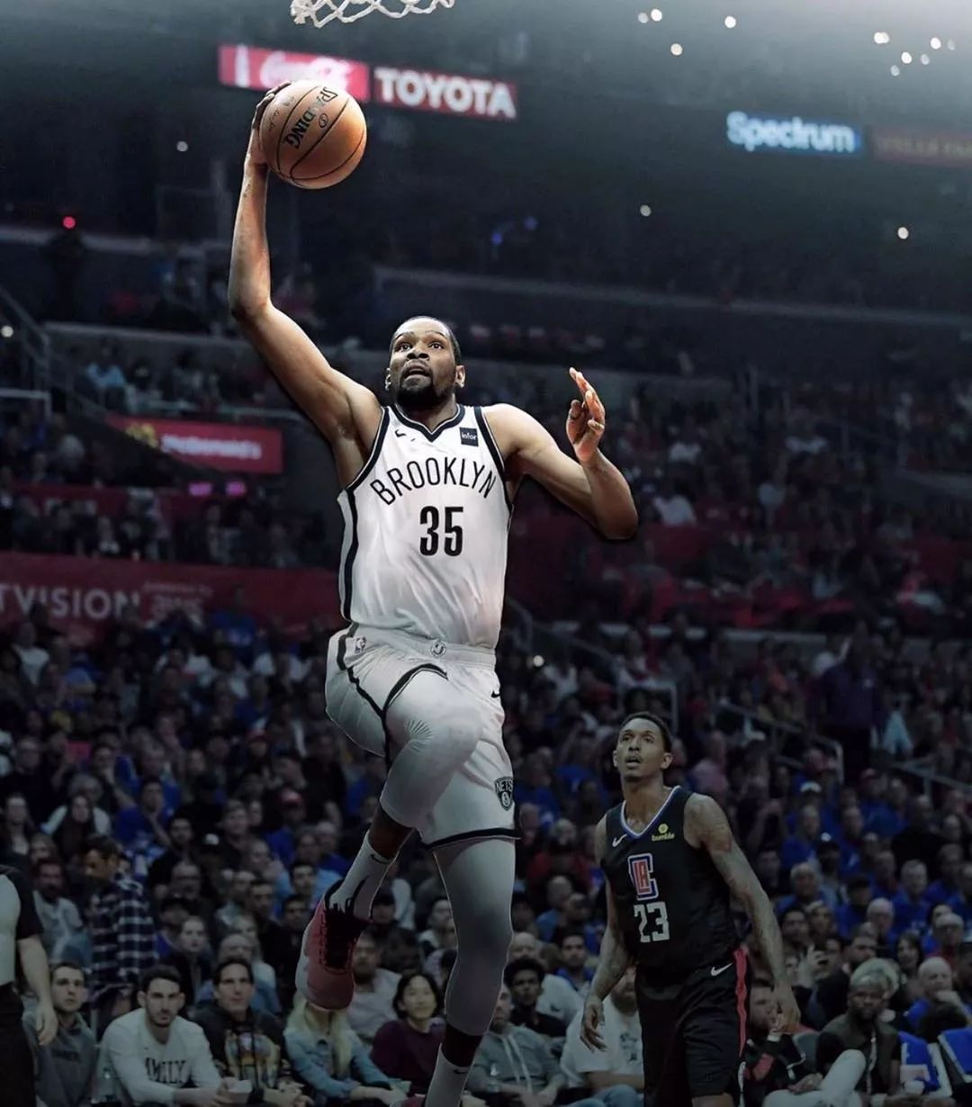 科索沃首次杀入世欧预附加赛，并保有末轮直通世界杯的可能（科索沃历史首进世欧预附加赛，末轮仍有直通世界杯希望）